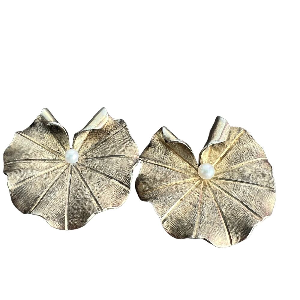 Signed Napier Vintage Vermeil Lilly Pad Gold Tone Pearl Leaf Clip On Earrings